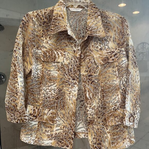 Sheer Button-down Shirt or Jacket - Picture 4 of 10